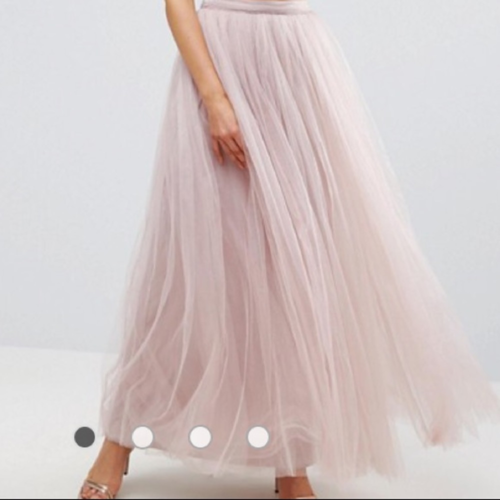 tulle skirt